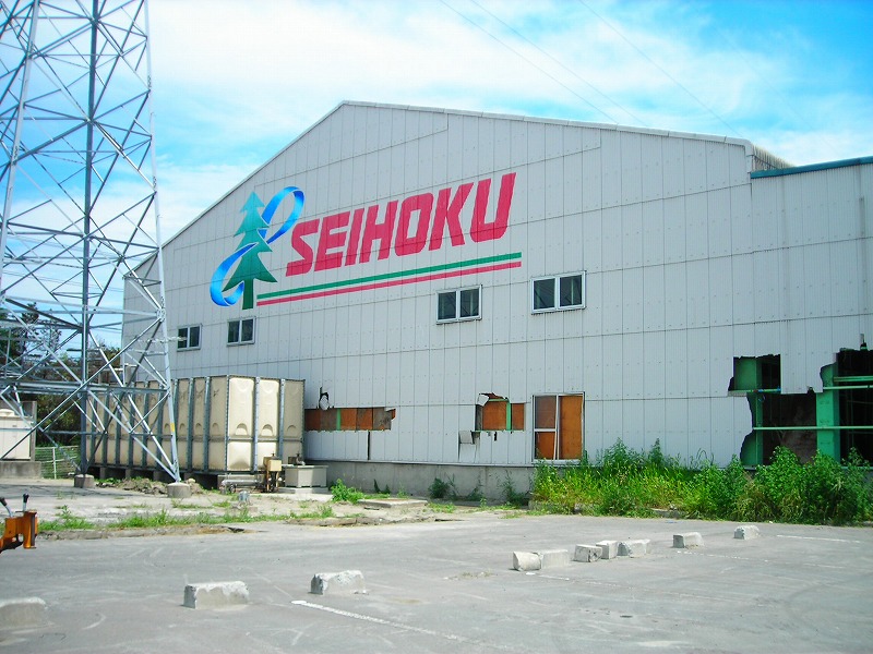 倉庫の壁の状態